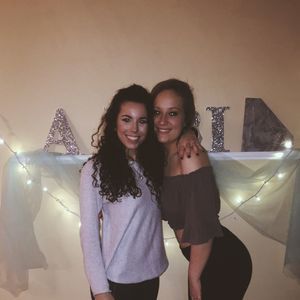 Meet your Posher, Monica